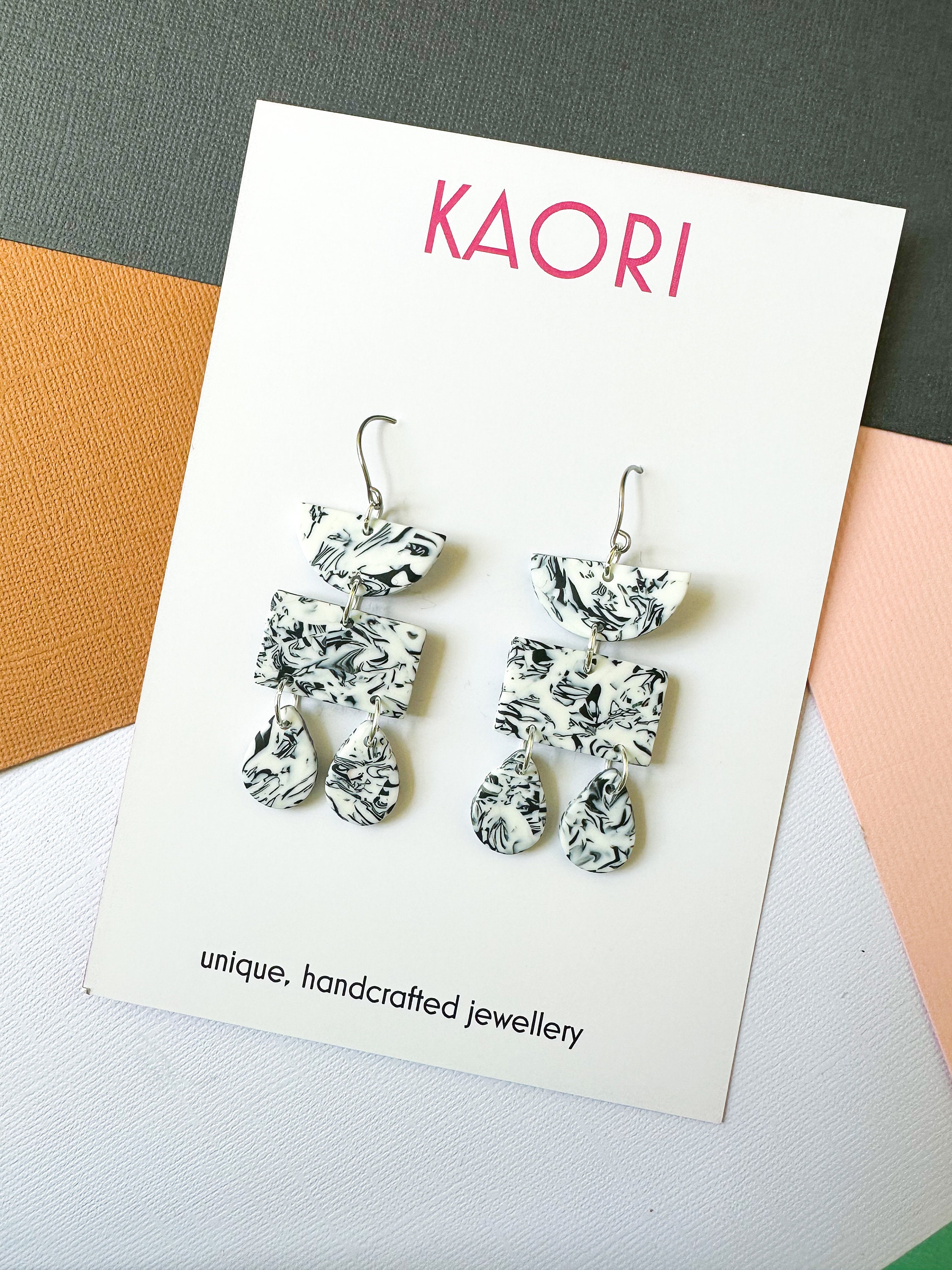 Kaori earrings shop
