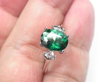 Green Topaz Ring: Sterling Silver Wedding Ring with Sapphires, US Size 7