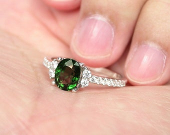Green Sapphire Ring: 2.14 ct Sterling Silver Wedding Ring, US Size 7