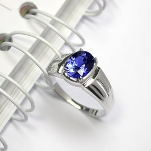 2,28 ct. Natürlicher blauer Saphir, Hochzeitsring, Größe 7,0