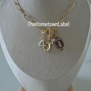 Collar con dije de balón de fútbol, inicial y número personalizados, regalo para mamá deportista