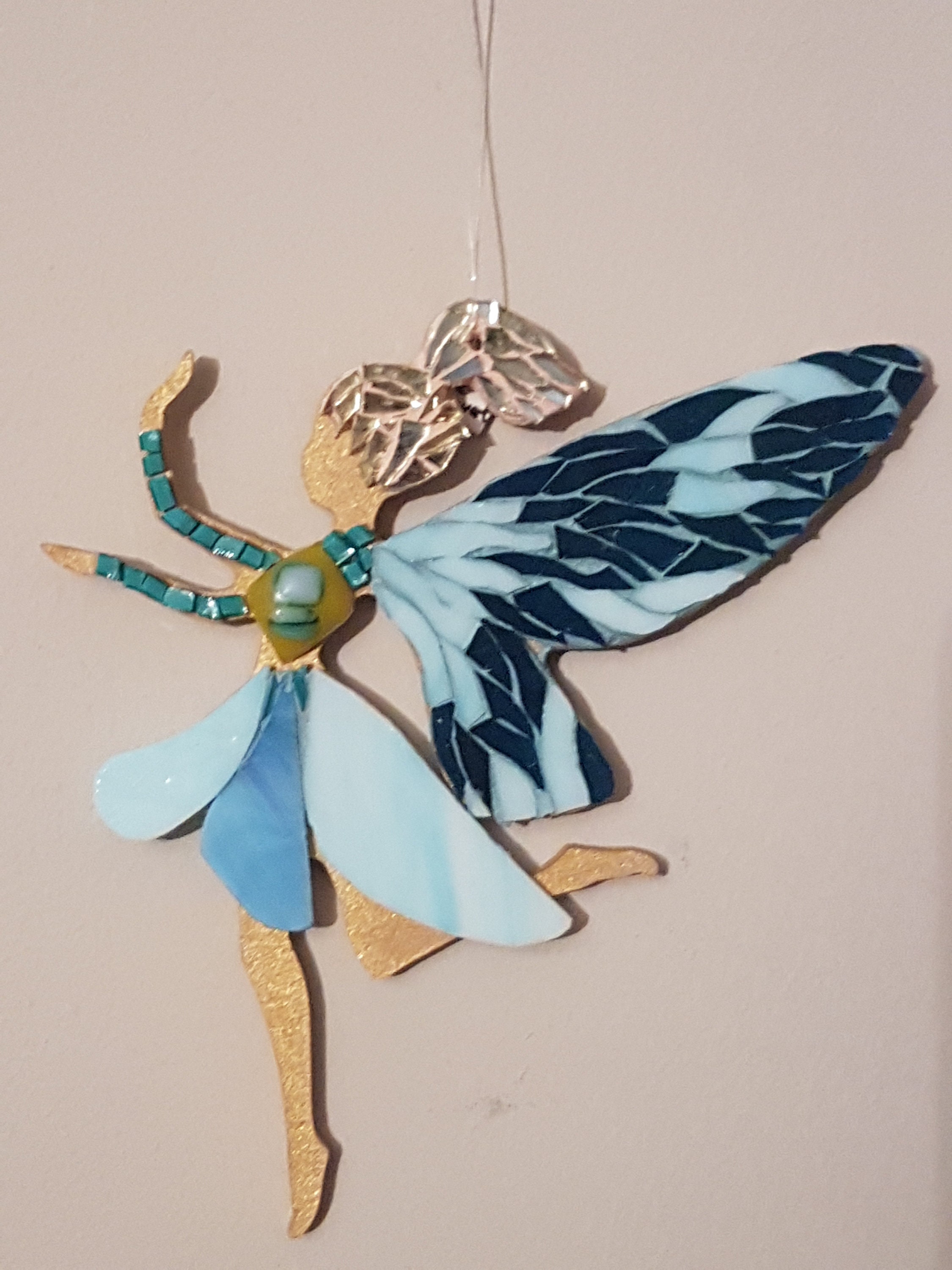 Fée en Mosaïque à Suspendre ou Poser- Décoration - Réalisation Personnalisable sur Demande Possible.