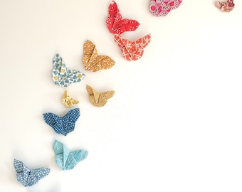 Décoration murale papillons origami en tissus arc en ciel ou uni
