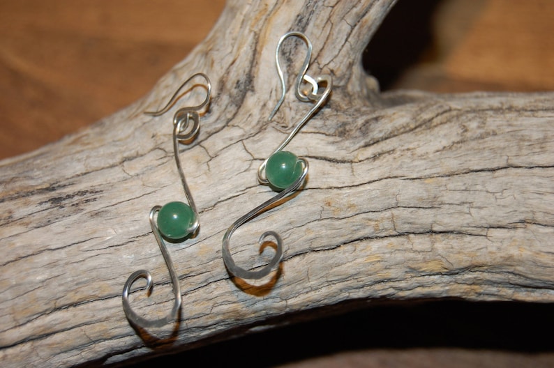 with green semi-precious stone and spiral aventurine pearl unique handmade jewel for women Solid silver earring