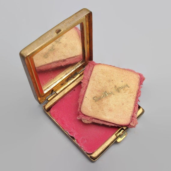 Dorothy Gray Vintage Full Rouge Compact, Gold Ori… - image 3