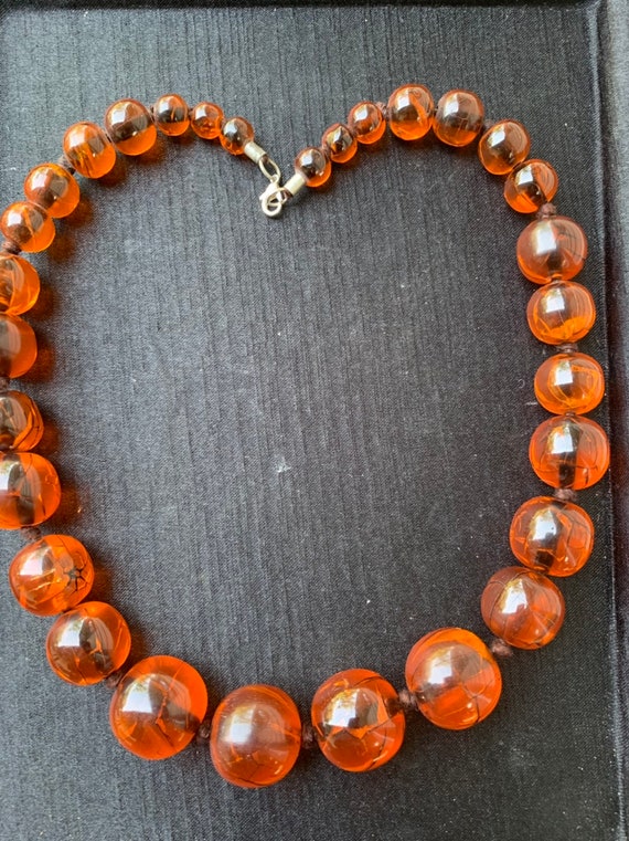 Vintage cherry amber necklace N5