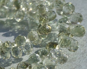 Green amethyst briolettes Prasiolite drops 10 mm - 4 stones