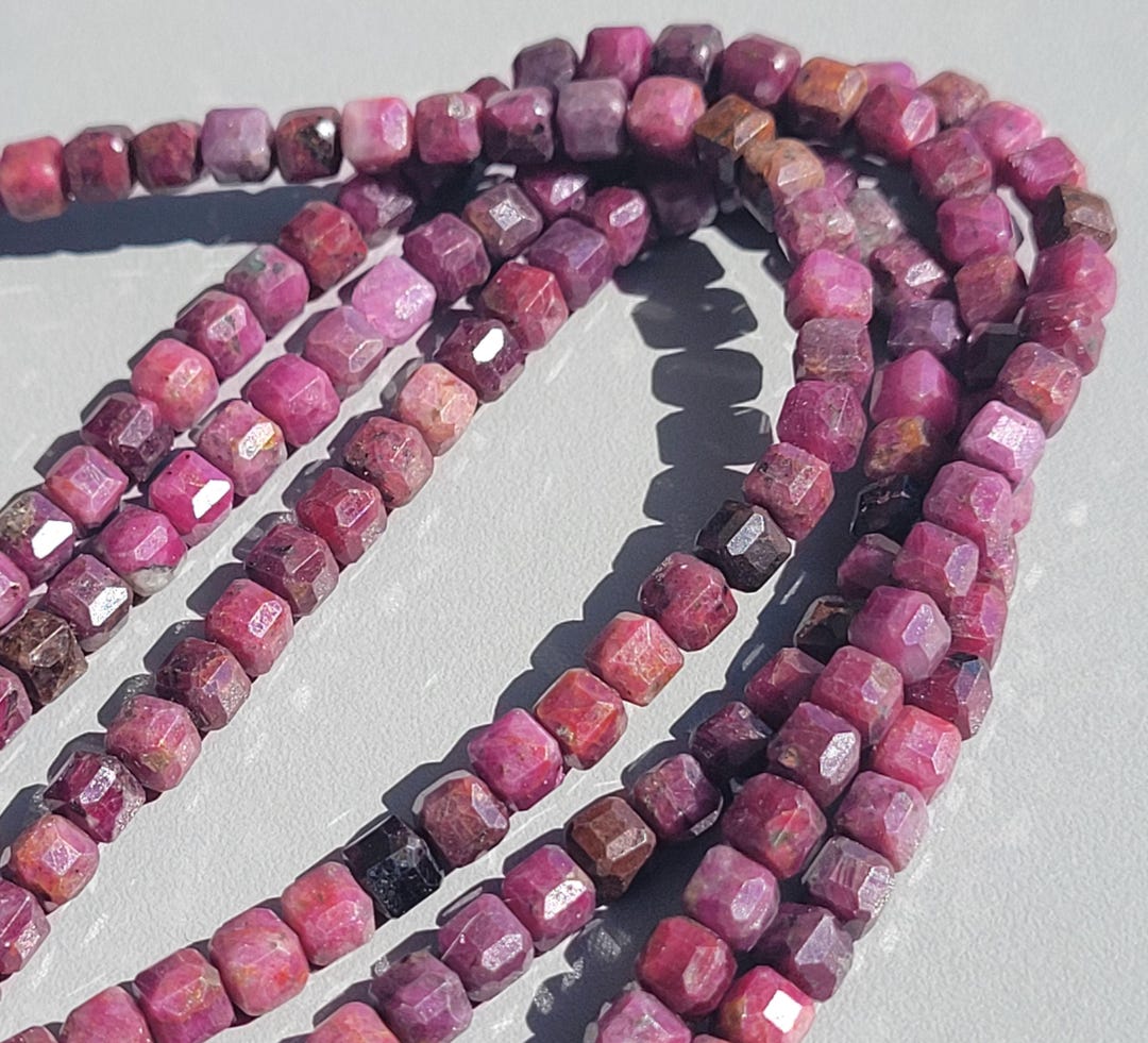 Natural Asian Ruby - 4mm Cube Beads - Faceted Cubic Beads - 8cm Strand ...