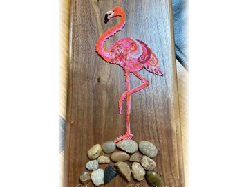 Grid for bead weaving in brick stitch or odd peyote. Flamingo