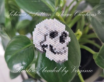 Brick stitch pattern Skull