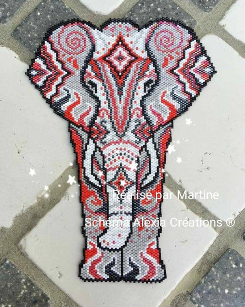 Peyote or Brick stitch pattern . Elephant image 1