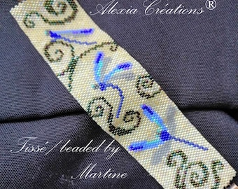 Pattern design for odd or even count peyote bracelet. Dragonflies