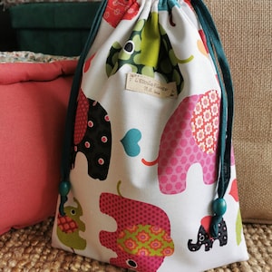 POCHETTE - POCHON TISSU - Petit sac - Intérieur doublé - Cordon de serrage - Tissu coton imprimé éléphants - Pochette de rangement -