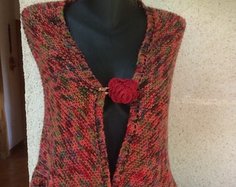 Grand châle très couvrant réalisé au tricot et au crochet moucheté tons automne en acrylique chaud doux lavable femme