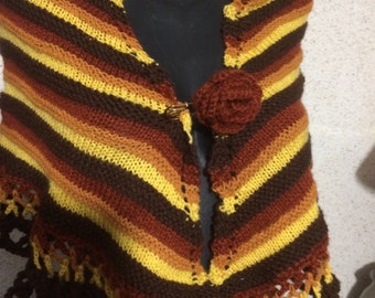 Shawl flamboyant colors autumn tones in acrylic wool, warm, soft and light made with knitting and washable crochet woman