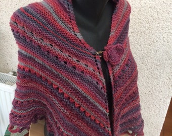 Shawl made of knitting and crocheted borders in acrylic wool tones pink mauve washable women