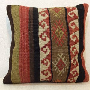 Kilim rug,kilim pillows,pillow cover,Handmade,organic,Vintage,decorative,farmhouse ,striped cushion,embroidery,naturel,red,green,old rug,