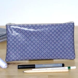 Glacier blue pencil kit with white patterns
