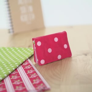 Porte cartes fuchsia à pois roses