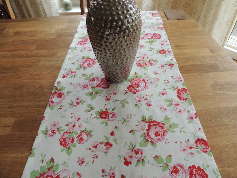 Country house Rosali table runner 1.20 m x 0.40 m