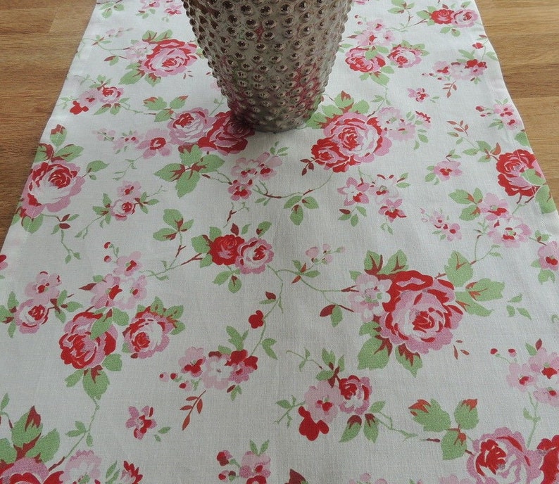 Country house Rosali table runner 1.20 m x 0.40 m