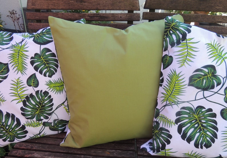 Reversible cushion cover leaf mix uni with zipper