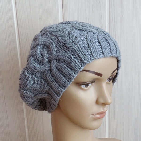 Bonnet béret femme gris anthracite à torsades en laine et alpaga tricoté main.