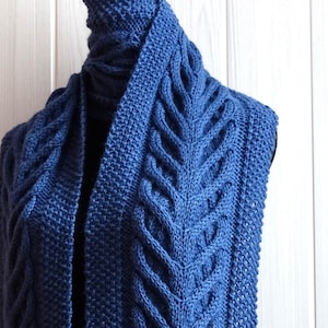 Easy cable knit scarf pattern