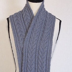 Easy cable knit scarf pattern