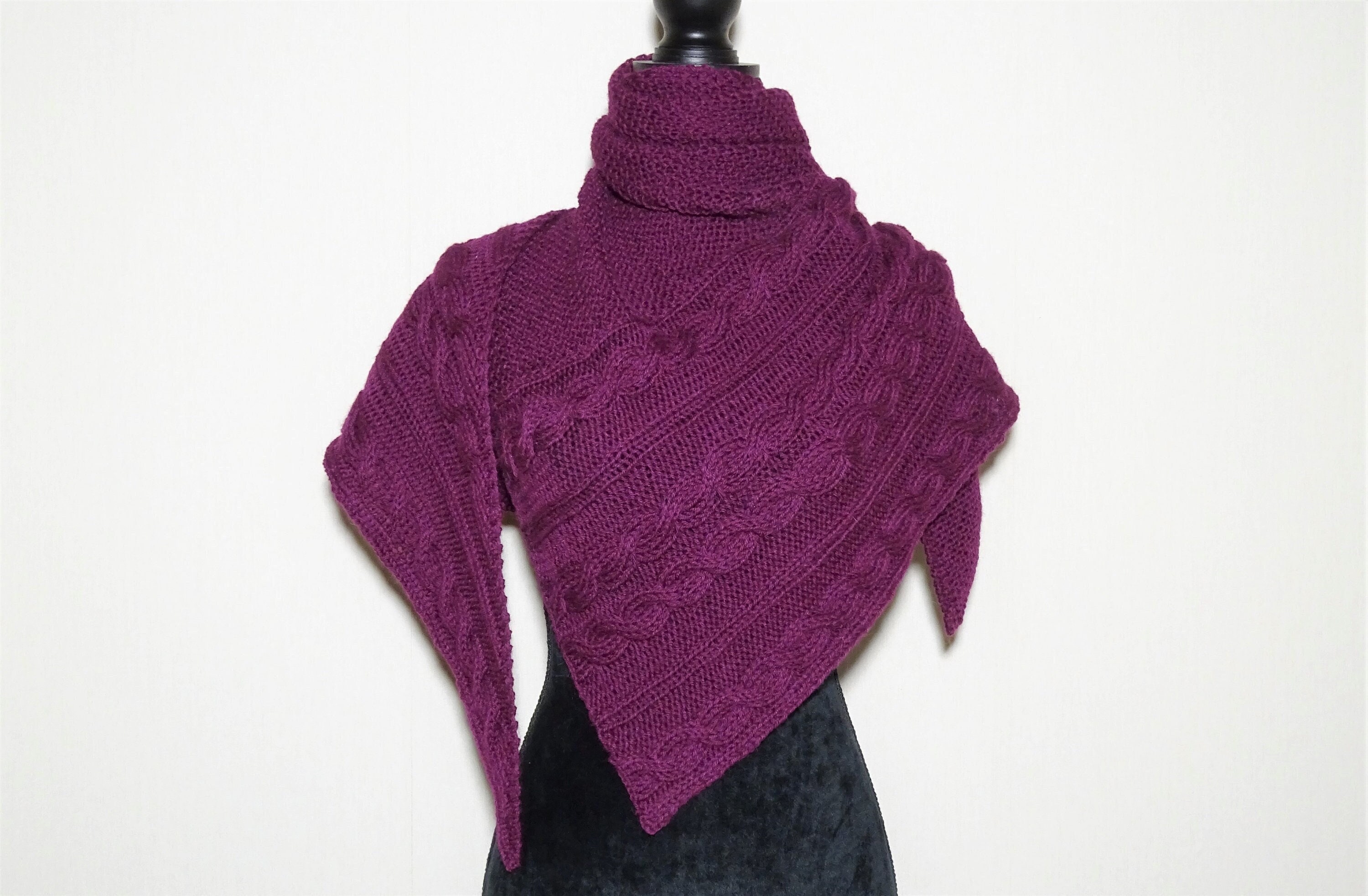割引クーポン有☆ROMANTIC CROWN☆CABLE KNIT SHAWL MUFFLE.R Knit Shawl Pattern : Cassie Asymmetrical Cables Shawl