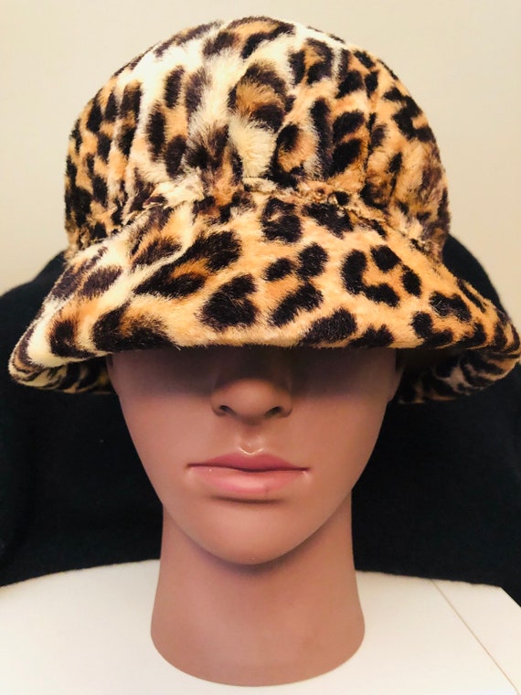 1950’s Vintage Handmade Leopard Print Pillbox Hat