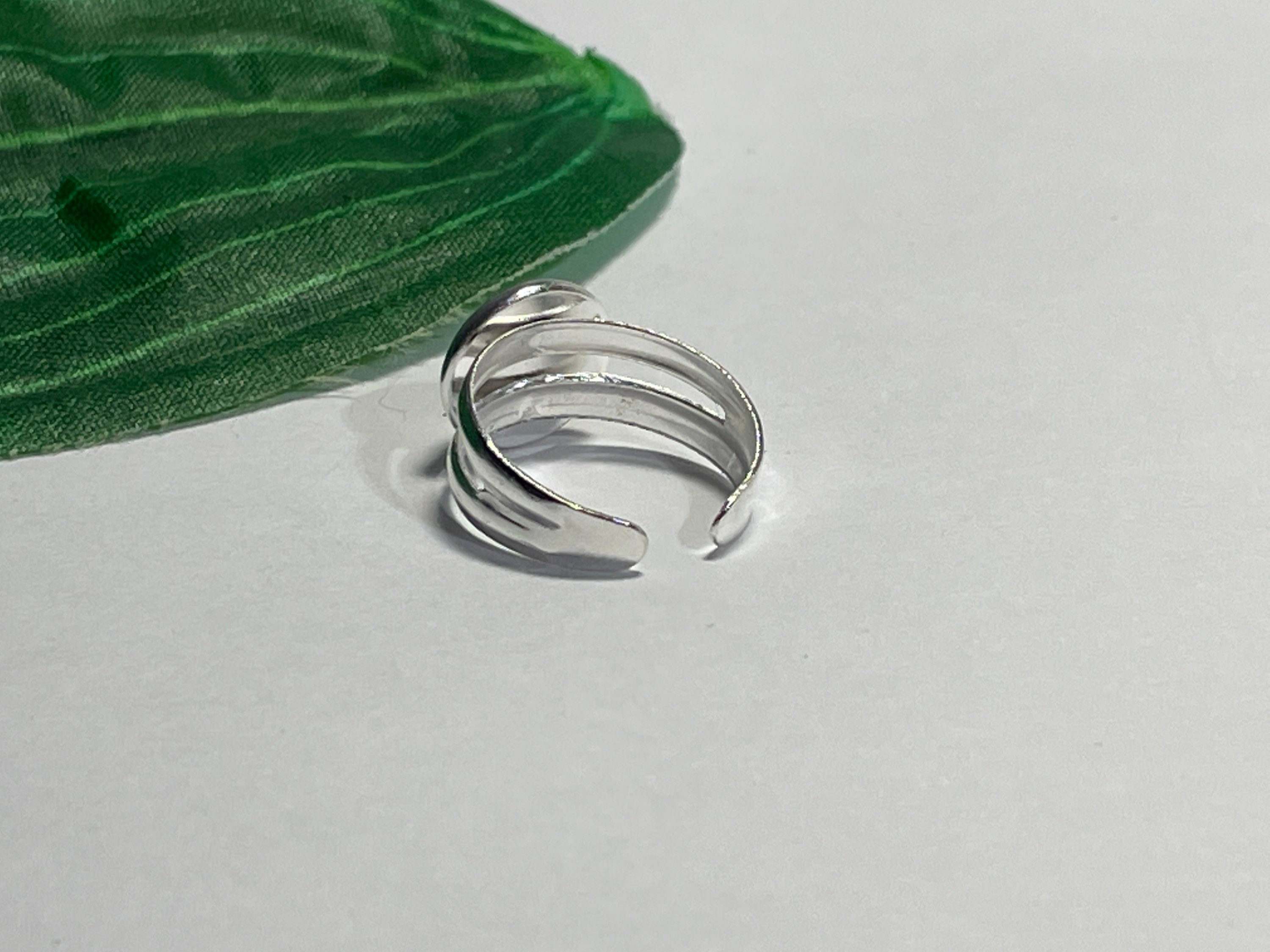 Set De 6 Anillos De Fútbol Ajustables Para Niños | Motivos: Balón, Camiseta, Trofeo, Botas, Guantes Y Campo | Regalo Para Pequeños Fans