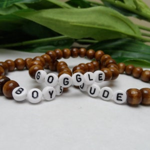 Boys Custom Wooden bead Stretchy Bracelets, Boys Party Favors, Boys bracelets, kids bracelets, personalized bracelets