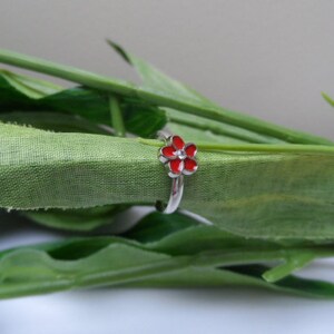 Child's adjustable red flower ring, toddler rings, kids rings, flowergirl rings, little girl rings,girls gifts, girls birthday gifts