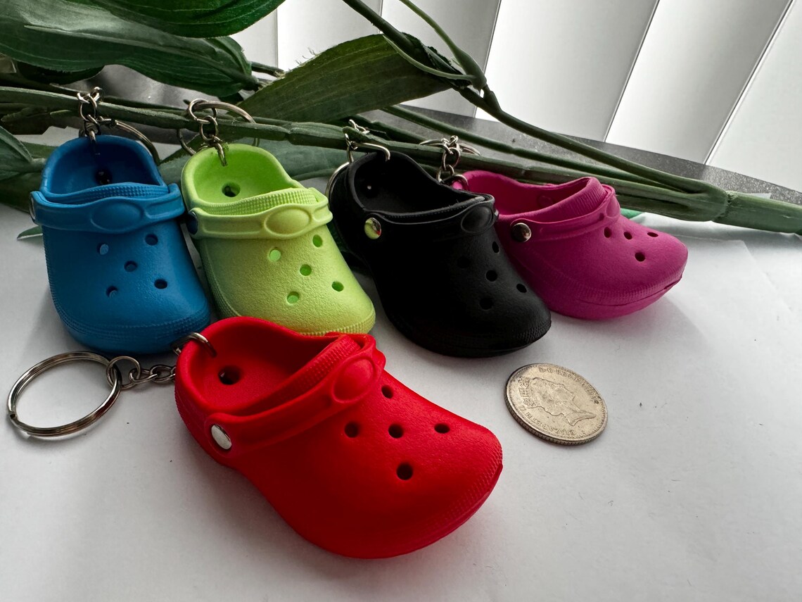 Shoe Keychain, Novelty Keychain, Croc Shoe Keyrings,summer Keychains ...