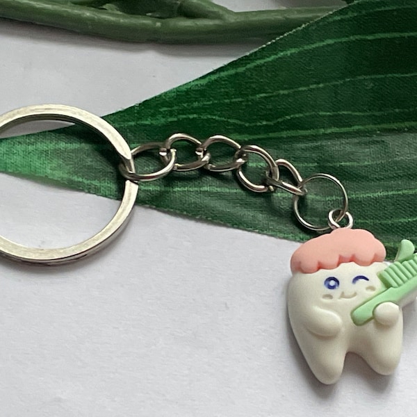 Tooth Keychain, Novelty Keychain, tooth keyrings, Dentist Keychains