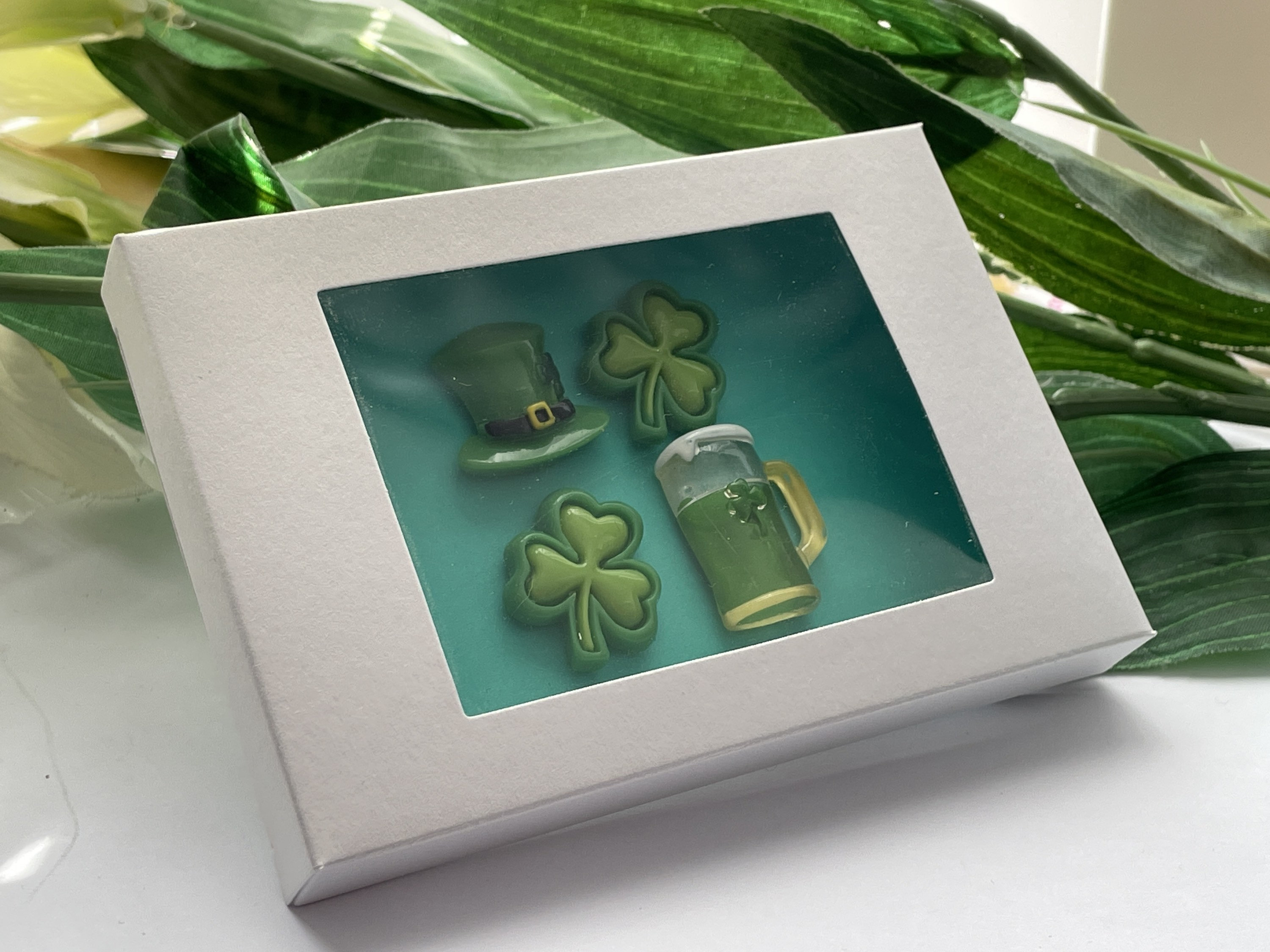Calamita da frigorifero con leprechaun danzante irlandese, souvenir irlandese di San Patrizio