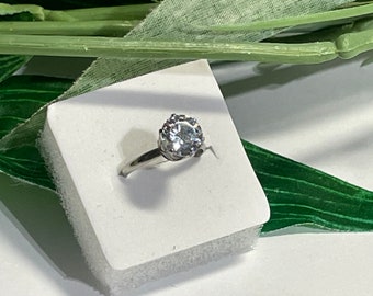 Childs Adjustable Solitaire Ring, girls rings, kids rings, adjustable rings, little girl rings, girls birthday gifts, Kids Bling rings,