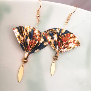 orecchini origami in carta washi, ventagli origami realizzati con carta washi giapponese