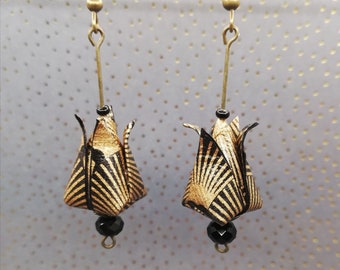 Black and gold paper origami tulips, origami tulips black paper and gold earrings