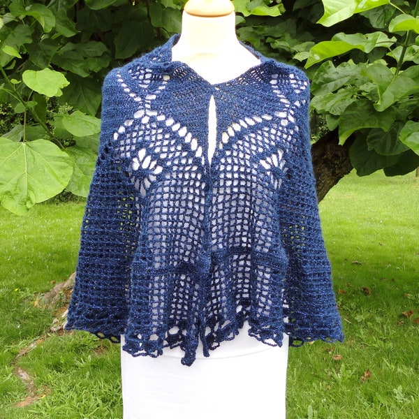 Grand châle au crochet chaud et léger motif ajouré bleu foncé bleu nuit bleu marine brillant cérémonie mariage toute saison acrylique mohair