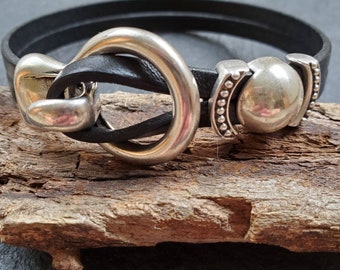black leather bracelet, leather + silver, women leather bracelet, hook wrap leather bracelet, Uno de 50 style, leather bracelet gift for her