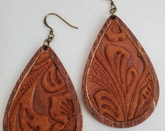 Wood teardrop with floral embossed leather drop dangle earrings, wood and brown camel flower leather earrings, rustic wood leather earrings