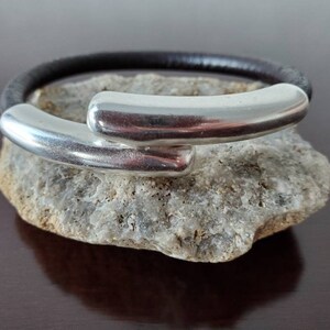 Brown leather and silver bangle bracelet, rustic brown leather womens bangle bracelet, hypoallergenic silver with leather bangle bracelet