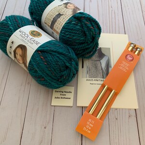 Deep Lagoon wool- ease yarn. Beginner knitting kit. Scarf knitting kit. Knit scarf.Learn to knit.Knitted scarf. Teach yourself to knit kit.