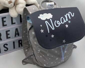 Sac à dos enfant, bébé, maternelle, personnalisable, avec prénom, thème nuage, étoiles, gris clair et anthracite, taille 2/3 ans