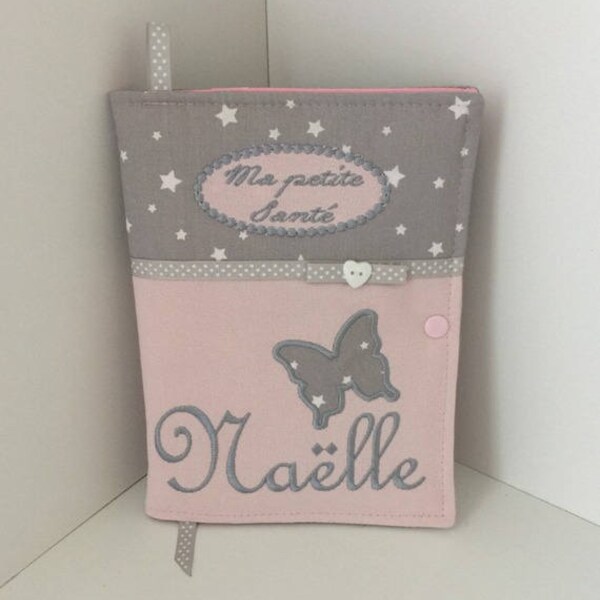 Envoi Rapide 8 jours**** Protège carnet de santé, personnalisable, avec prénom, broderie, papillons, cadeau naissance, cadeau bébé,