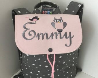 sac à dos enfant broderie personnalisée avec prénom et motif crèche ou école