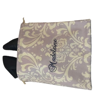 Personalized Travel Shoe Bag: Monogrammed Shoe Storage, Embroidered Gift Travel Shoe Bag for Dressed Shoe Carry Bag for Travel Shoe Bag