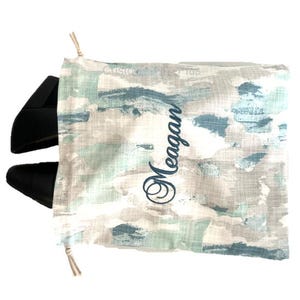 Personalized Travel Shoe Bag: Monogrammed Shoe Storage, Embroidered Gift Travel Shoe Bag for Dressed Shoe Carry Bag for Travel Shoe Bag